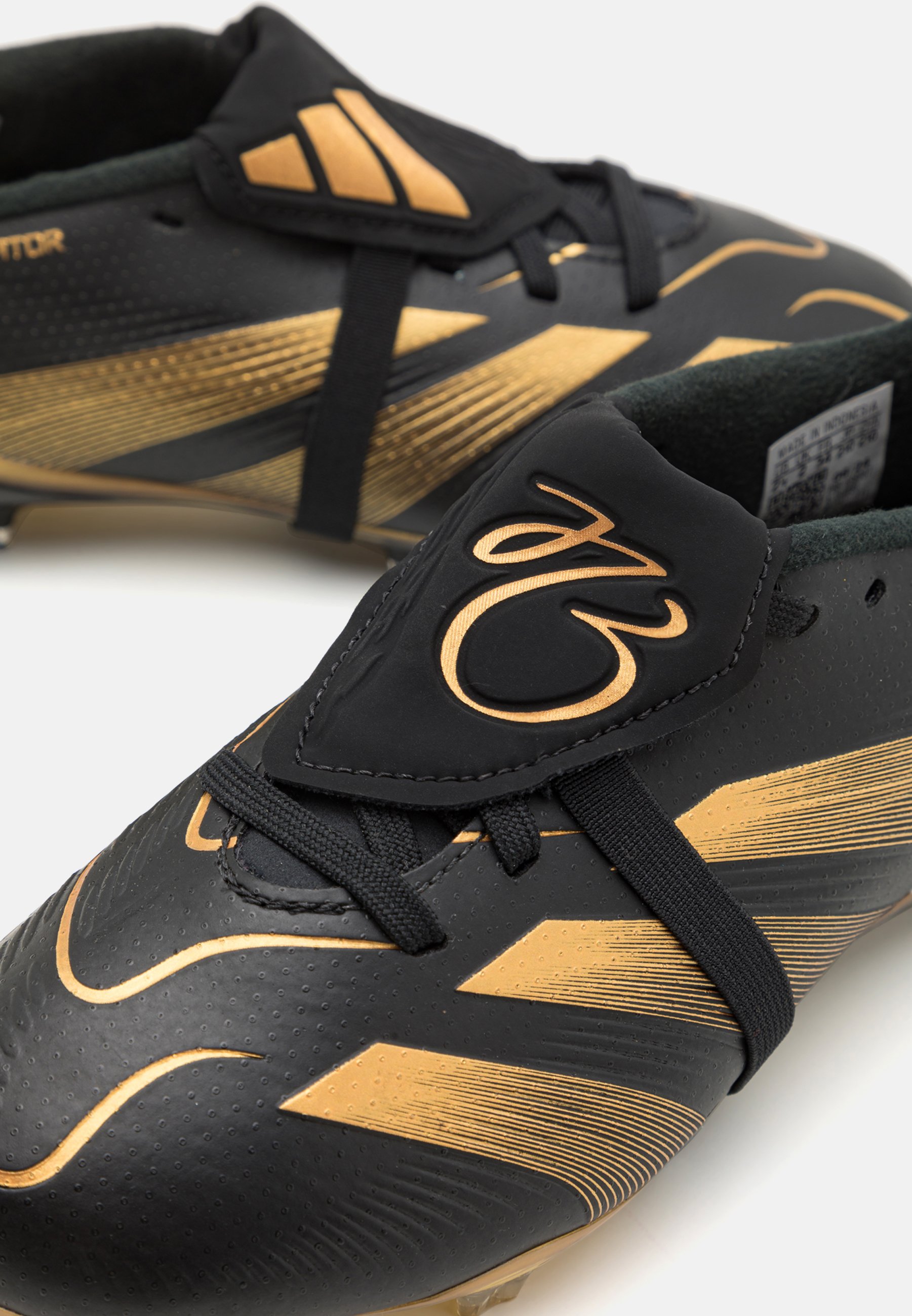 Predator League Low FG ブラック ゴールド adidas Performance PREDATOR LEAGUE FT FG UNISEX - Botines de