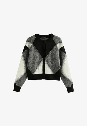 Sort og hvid cardigan med diamantmønster, blød strikket tekstur, rund halsudskæring og knaplukning foran. Lange ærmer med ribbede manchetter.