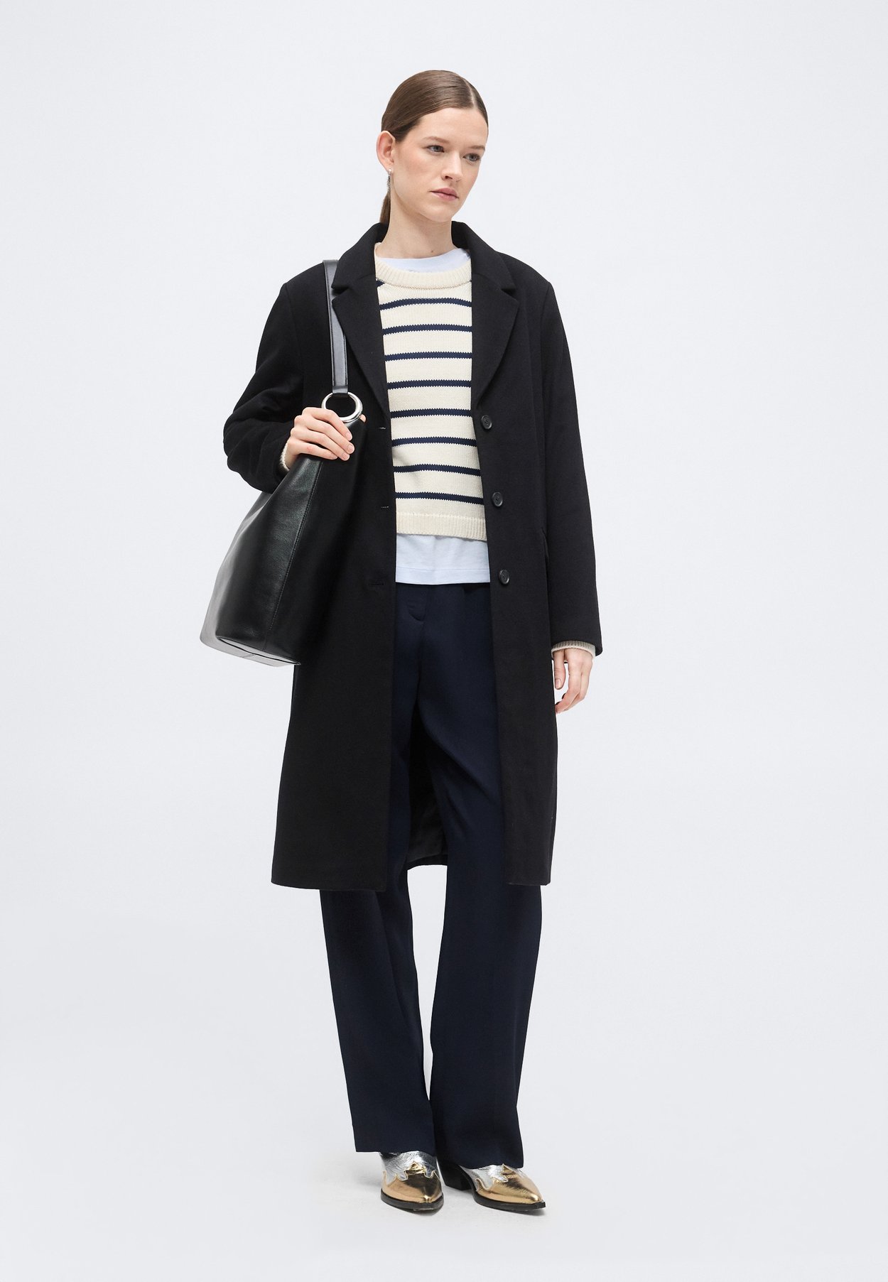 CLASSIC TAILORED COAT