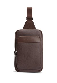 Καφέ τσάντα ώμου από υλικό συνθετικής υφής, με τσέπη με φερμουάρ, ρυθμιζόμενο λουράκι και ανάγλυφο λογότυπο στο μπροστινό μέρος.