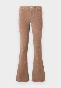Pantalon flare en velours côtelé marron avec poches avant, passants de ceinture et fermeture par bouton à la taille sur fond blanc.