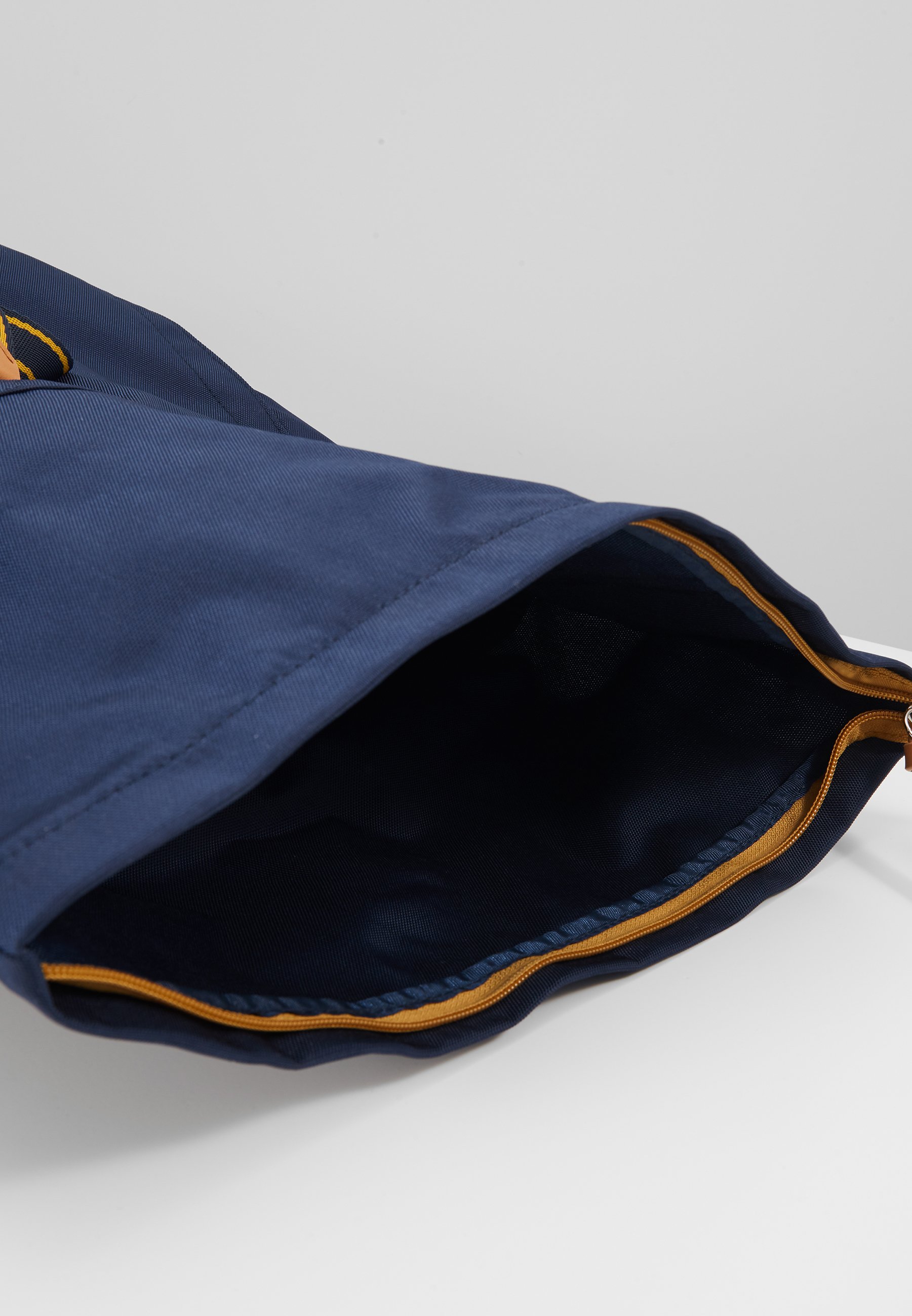 Esprit IZUMIBACKPACK Ryggsekk navy Zalando.no Esprit IZUMIBACKPACK Ryggsekk navy Zalando.no