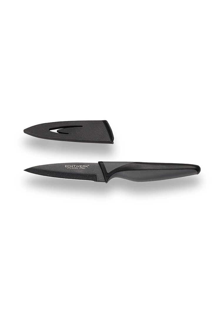 Couteau de cuisine noir au design épuré, doté d'une lame en acier inoxydable tranchante et d'un manche ergonomique texturé. Comprend un étui de protection.