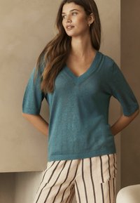 Next V-NECK - REGULAR FIT - Základné tričko - teal blue