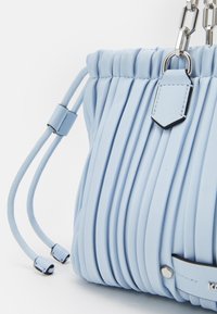 KARL LAGERFELD KUSHION - Borsa a mano - arctic blue