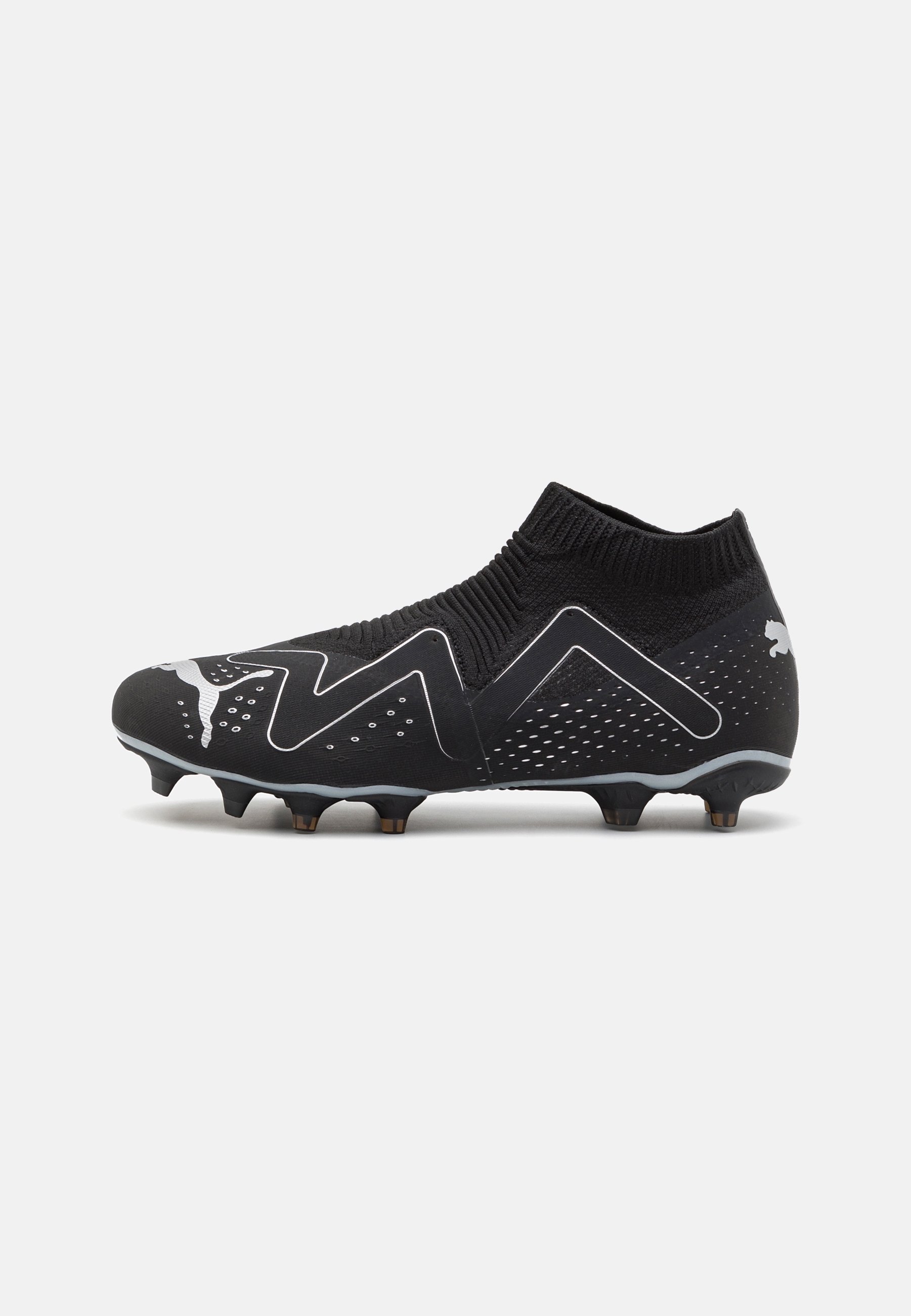 Puma Firm-ground football boots black (Pre-owned) Zalando