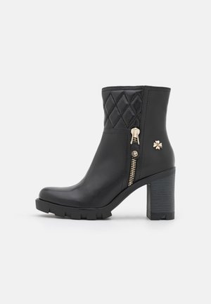 Enkellaarsjes met hoge hak - black