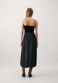 GAP PAPERBAG PULL ON SKIRT - A-vonalú szoknya - black
