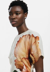 Desigual FLOWER - Rochie de zi - brown