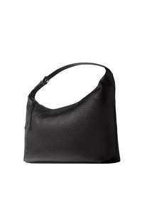 Sac à bandoulière en cuir noir avec une surface texturée, une sangle réglable unique et un bord supérieur légèrement incurvé.