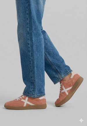 MUNICH, BARRU - Zapatillas - orange