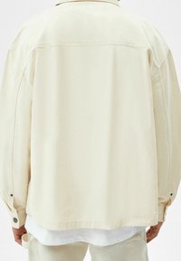 Bershka Tunn jacka - sand