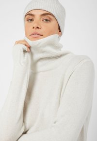 Rodier TURTLENECK - Strickpullover - blanc