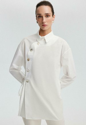 Button-down blouse - ecru