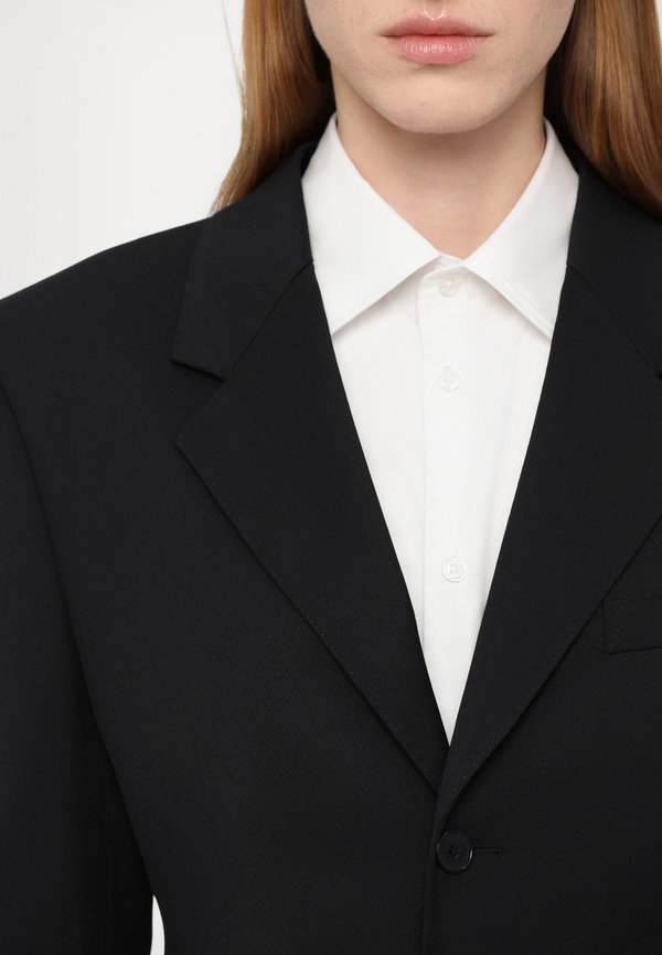 TAILORED HOURGLASS  - Blazer2