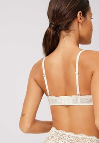 Ysabel Mora Sujetador push-up - cava