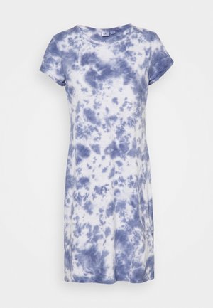 Sukienka z krótkim rękawem sięgająca do kolan, w niebiesko-biały wzór tie-dye, z okrągłym dekoltem.