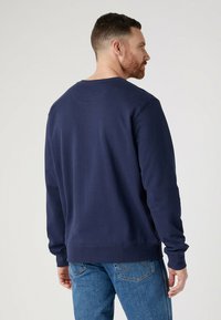 Wrangler SIGN OFF CREW - Felpa - real navy