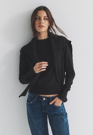 THE SET, - Sweter