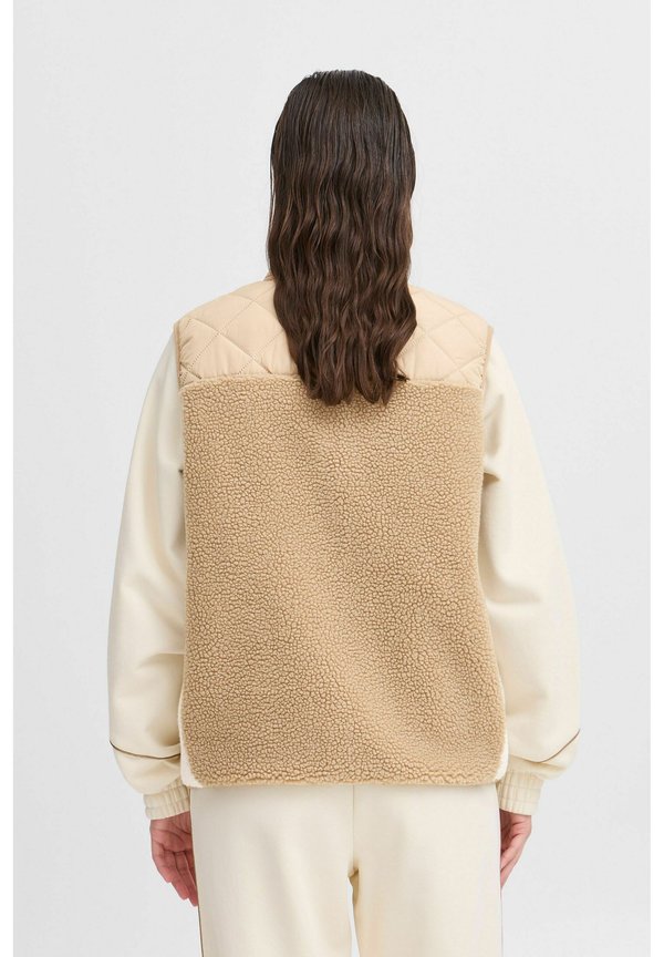 JCBERRI - Waistcoat - cornstalk mix4