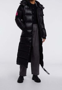 JACK1T Abrigo de plumas - black