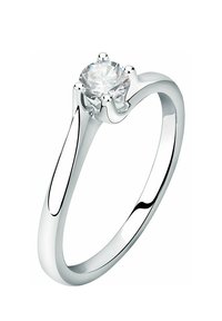 Silberner Verlobungsring mit einem runden klaren Edelstein, der in einer sechspitzigen Fassung sitzt, glatter Ring mit polierter Oberfläche.