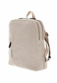 Sac à dos en velours côtelé beige avec double fermeture éclair, une poche avant, des bretelles réglables et une poignée en sangle au sommet. Texture lisse avec des stries subtiles.