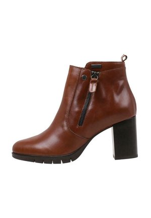 Sandra Fontán LINDA - Boots à talons - camel