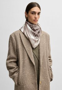 BOSS LAINY - Sjaal - open brown nine