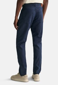 GANT Vaqueros rectos - marine