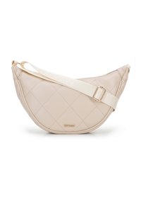 Borsa beige trapuntata dalla forma curvata, dotata di una tracolla bianca con una fibbia metallica e un piccolo tag con logo alla base. Materiale sintetico liscio.