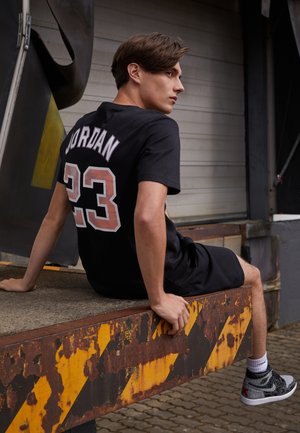 CREW - T-shirt con stampa - black