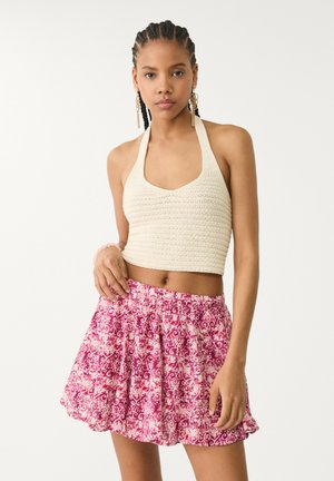 Stradivarius Kratke hlače - pink