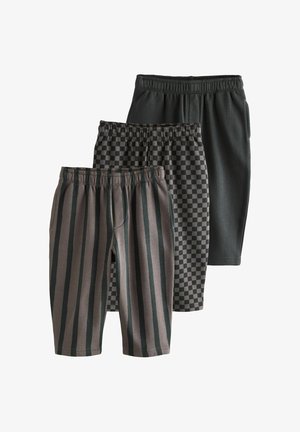 Tre par shorts: en ensfarvet mørkegrå, en ternet i grå og sort, og en stribet i grå og grøn, alle med elastisk talje.