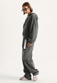 Vans Hoodie - black
