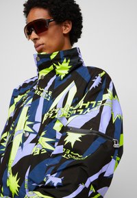 ELHO LES GETS 89 II - Skipak - black