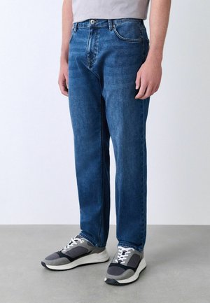 REGULAR - MOTIONFLEX  - Jeans Tapered Fit - blue mid