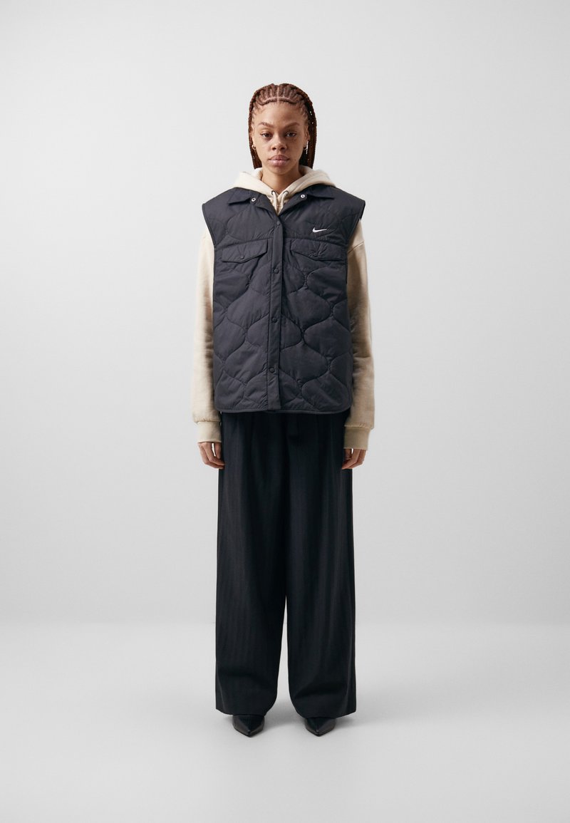 Nike Sportswear - VEST - Chaleco - black/white, Ampliar