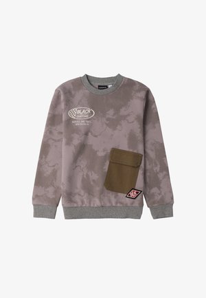 Graues und pastellfarbiges Batik-Sweatshirt mit Rundhalsausschnitt, ausgestattet mit einer braunen aufgesetzten Tasche und Logo-Akzenten auf der Brust und dem Saum.