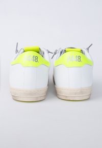 P448 JOHN - Zapatillas - whiter y