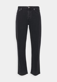 Jean en denim noir à jambe droite avec fermeture par bouton et zip, poches avant et passants de ceinture, présenté sur fond blanc.