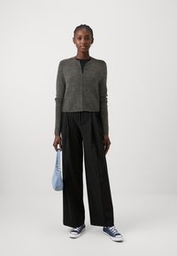 Gina Tricot CARDIGAN - Kardigan - brown melange