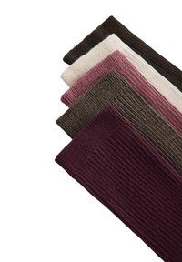 Set di cinque scaldamuscoli a coste in vari colori: bordeaux scuro, marrone, malva, crema e grigio scuro. Ognuno presenta una finitura testurizzata.
