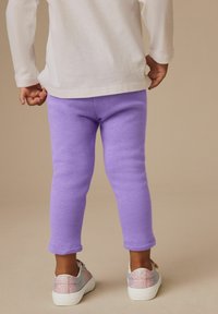 Next REGULAR FIT fioletowy