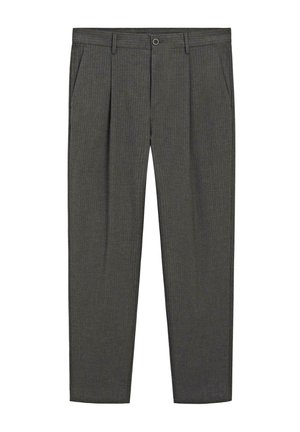Grijze op maat gemaakte broek met een streeppatroon, geplooide voorkant, zijzakken en een knoopsluiting. Gemaakt van geweven stof, met een soepele textuur.