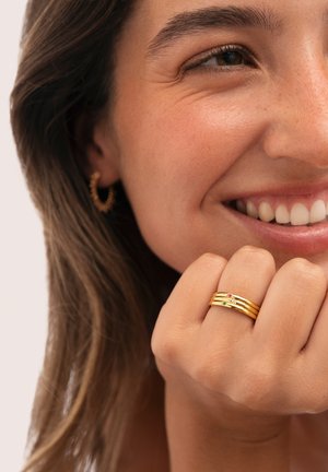 Singularu, PACK OF 3 PALM RINGS COLORS - Ring - gold-coloured