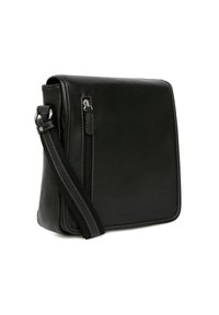 Borsa a messaggero in pelle nera con forma rettangolare, dotata di una tasca frontale con zip, tracolla regolabile e dettagli di cucitura a contrasto.
