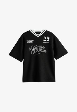 Next, REGULAR FIT - VARSITY SHORT SLEEVE - T-shirt con stampa - black graphic