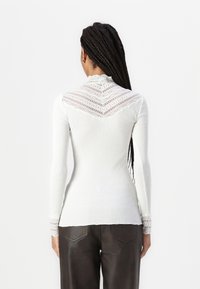 Rosemunde Langarmshirt - new white
