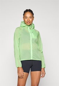 HOKA SKYFLOW JACKET - Vindjakke - tart apple